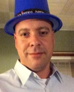 Man, 49. Wespon