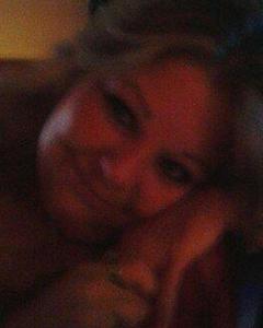 Woman, 60. daniellez1foru