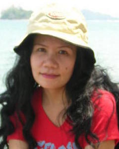 Woman, 57. makesmile