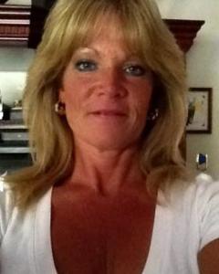 Woman, 61. Laholbritter