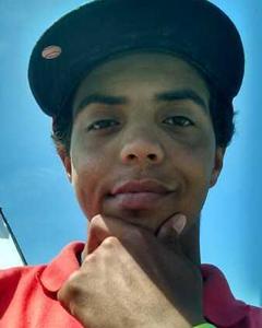 Man, 33. TreF24