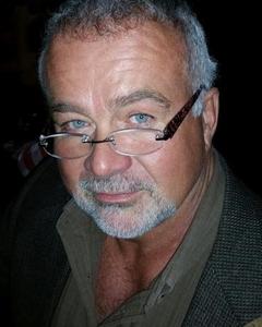 Man, 68. poneykar