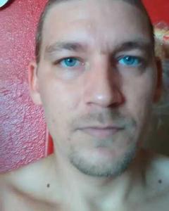 Man, 43. Christopher569
