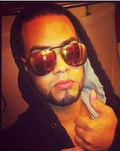 Man, 32. Nikotheboss