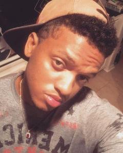 Man, 34. Djuan0374