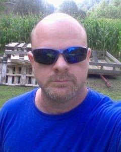 Man, 52. Roosterraw