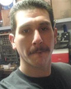 Man, 44. Hornyonemeyo