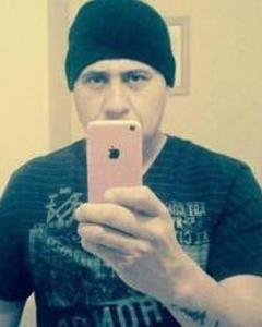 Man, 48. Chilogas
