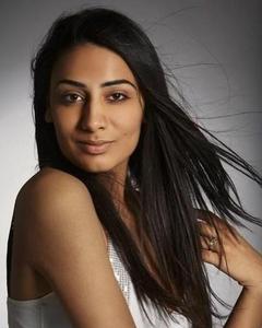 Woman, 44. Gina0099