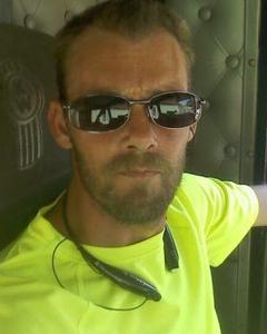 Man, 44. Robert4254