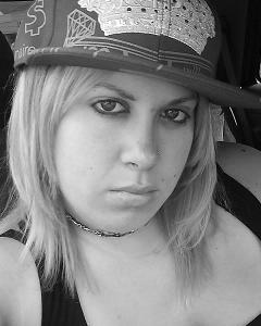 Woman, 34. Nikki4639