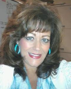 Woman, 63. Lynn2083