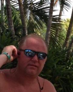 Man, 54. mikboy