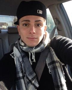Man, 32. Harr13