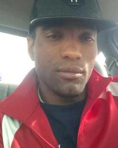 Man, 33. Ray_70317
