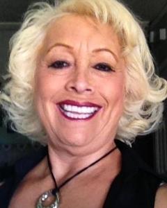 Woman, 71. Blonde590434