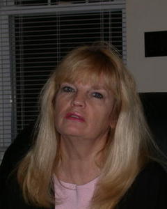Woman, 69. Deeee327