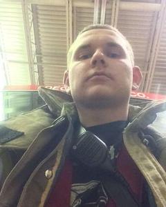 Man, 32. Racejeepjohn