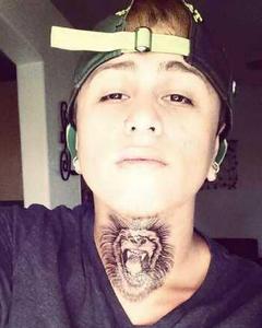 Man, 32. Reylien