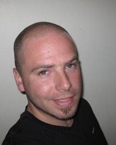 Man, 41. Donscarfinger