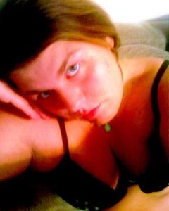 Woman, 40. cumongirls