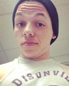 Man, 30. Light_skin7655