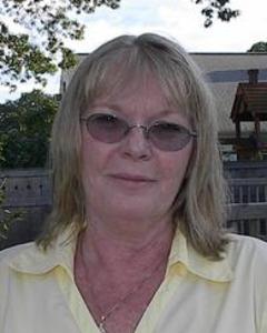 Woman, 75. pinotnoir700