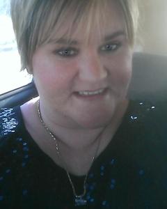 Woman, 43. Rachel10107620
