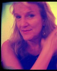 Woman, 76. Gazebo_girl
