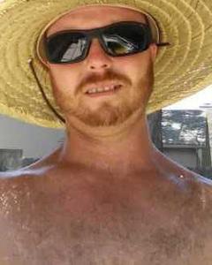Man, 38. roachum