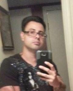 Man, 44. albustillos