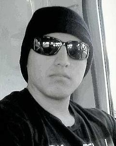 Man, 33. saeck