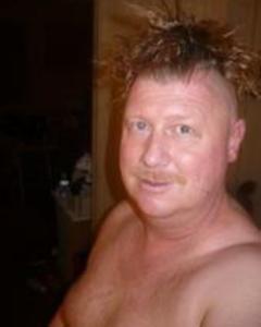 Man, 61. laffnnaked