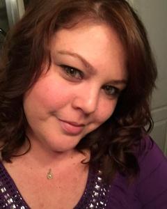 Woman, 40. Lilzip4204784
