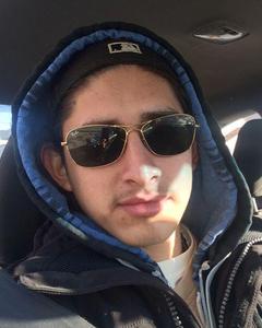 Man, 33. Moisesmercado