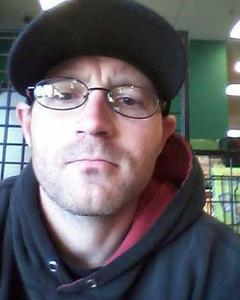 Man, 40. snake_eyes4434