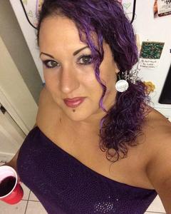 Woman, 41. Shelle83