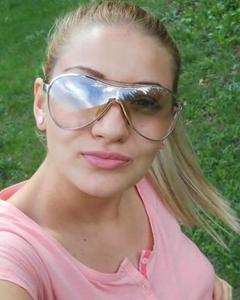 Woman, 42. lovemeswee3318