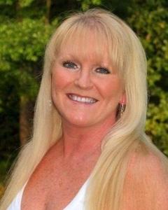 Woman, 64. Blondie7016