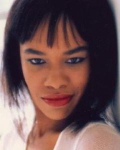 Woman, 56. Glammouress