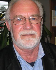 Man, 70. dacotamike