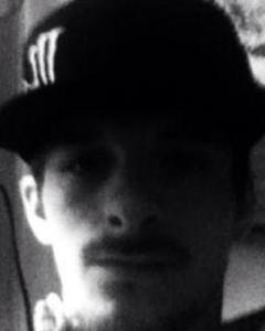 Man, 33. Debo117052