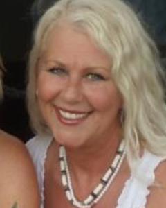 Woman, 62. DatePalmTree