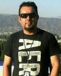 Man, 49. elkazper