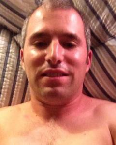 Man, 44. Isawahottie
