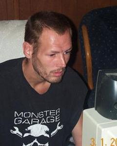 Man, 46. to_guns