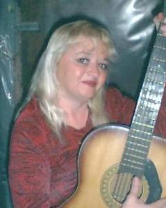 Woman, 71. BEAUTIFUL01240
