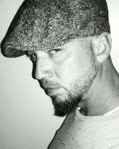 Man, 41. ghostwitdamost