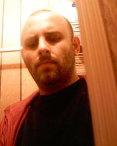 Man, 48. KuMn4U77