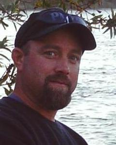 Man, 52. Karlhead